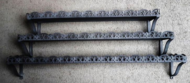 3  romantische franse metalen wandplanken type ‘kant’, Huis en Inrichting, Woonaccessoires | Wandplanken en Boekenplanken, Nieuw