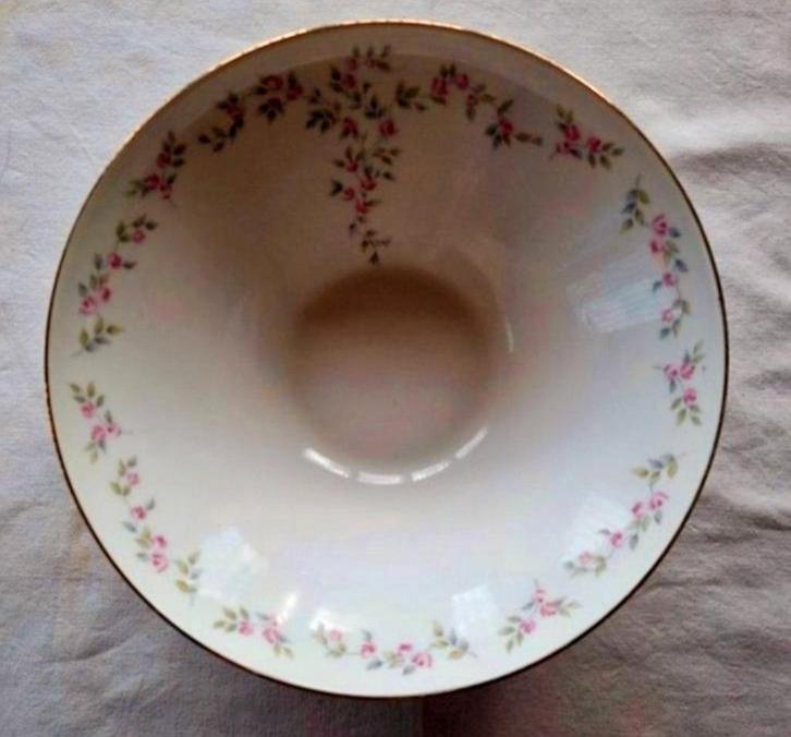 Heinrich Selb Bavaria schaal kleine roze bloemen blaadjes, Antiek en Kunst, Antiek | Servies los, Ophalen of Verzenden