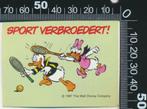 Sticker: Walt Disney - Donald Duck - Sport verbroedert, Verzamelen, Stickers, Ophalen of Verzenden, Strip of Tekenfilm