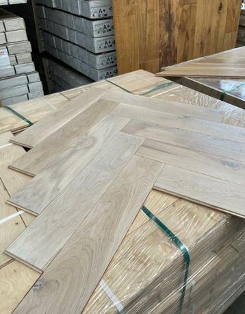 WEEKAANBIEDING! EIKEN VISGRAAT PARKET KANT & KLAAR GEOLIED O beschikbaar voor biedingen