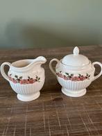 Wedgwood Briar Rose suikerpot en koffieroom kannetje, Antiek en Kunst, Ophalen of Verzenden