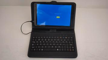8 inch Tablet met Keyboard Case beschikbaar voor biedingen