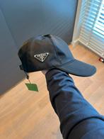 Prada pet met doos, Kleding | Heren, Hoeden en Petten, Ophalen of Verzenden, Zo goed als nieuw, One size fits all, Pet