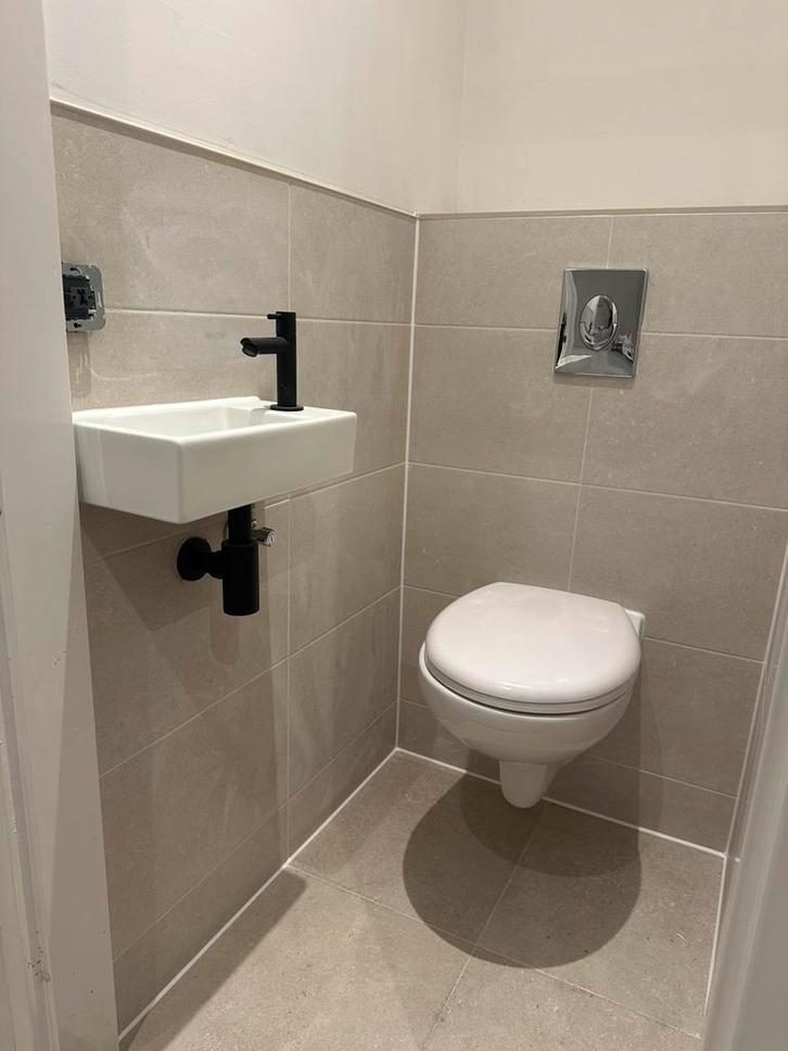 Badkamer silicone, Huis en Inrichting, Badkamer | Complete badkamers, Zo goed als nieuw, Ophalen