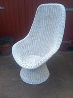 Witte Rotan stoel, Huis en Inrichting, Ophalen, Gebruikt, Bruin, Eén