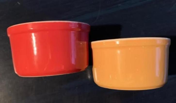 2 ovenschaaltjes; OWN kitchen; 10 cm doorsnee en 6 cm hoog, Huis en Inrichting, Keuken | Servies, Zo goed als nieuw, Schaal of Schalen