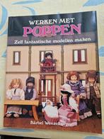 Hobby  zelf poppen  en kleertjes maken., Boeken, Ophalen of Verzenden, Poppen maken