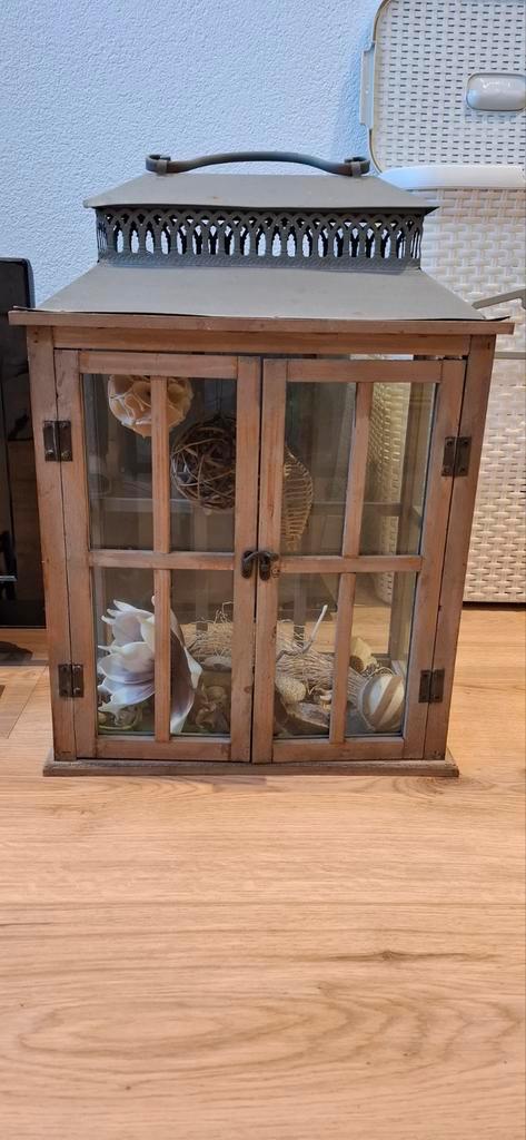 Houten Lantaarn met Glas, Huis en Inrichting, Woonaccessoires | Kandelaars en Kaarsen, Zo goed als nieuw, Hout, Ophalen of Verzenden