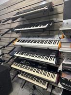 veel synthesizer Korg Yamaha Roland Gem hammond kawai nord, Muziek en Instrumenten, Synthesizers, Met midi-aansluiting, Gebruikt