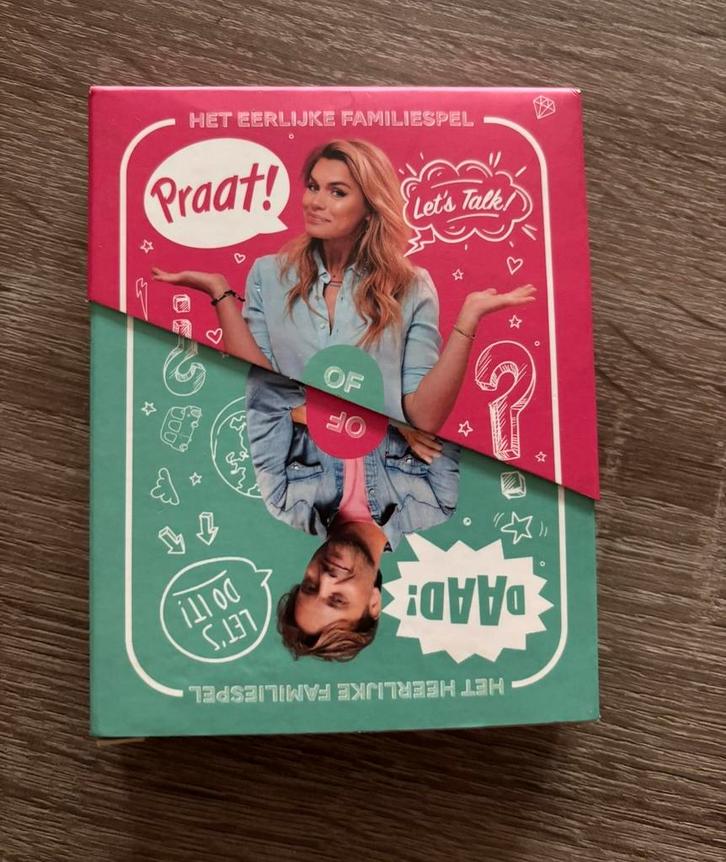 Praat! of Daad! Familiespel Kaartspel, Hobby en Vrije tijd, Gezelschapsspellen | Kaartspellen, Zo goed als nieuw, Een of twee spelers