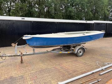 Zeilboot met trailer, mast ed.  beschikbaar voor biedingen