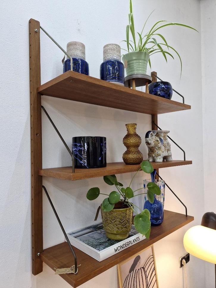Wandrek / wandsysteem boekenrek Poul Cadovius 70s, Huis en Inrichting, Woonaccessoires | Wandplanken en Boekenplanken, Gebruikt