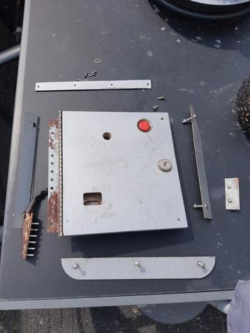 muntdeurtje voor een bingokast  beschikbaar voor biedingen