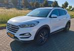 Hyundai Tucson 1.6 GDi 132pk 2015 Wit, Auto's, Hyundai, Voorwielaandrijving, Stof, 4 cilinders, Origineel Nederlands