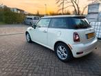 Mini One 1.6 | 2011 | 176.725 km | APK | Zeer nette staat, Auto's, Mini, Voorwielaandrijving, Stof, 40 €/maand, Zwart