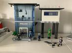 Playmobil Politiebureau met 3 agenten en boef, Kinderen en Baby's, Speelgoed | Playmobil, Ophalen of Verzenden, Gebruikt, Complete set