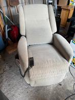 Comfortabele elektrische relaxstoel, Huis en Inrichting, Fauteuils, Ophalen, Kunststof, Gebruikt, 100 tot 125 cm