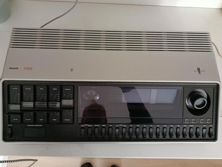 Philips 752 radio vintage klasse, Audio, Tv en Foto, Radio's, Zo goed als nieuw, Ophalen of Verzenden