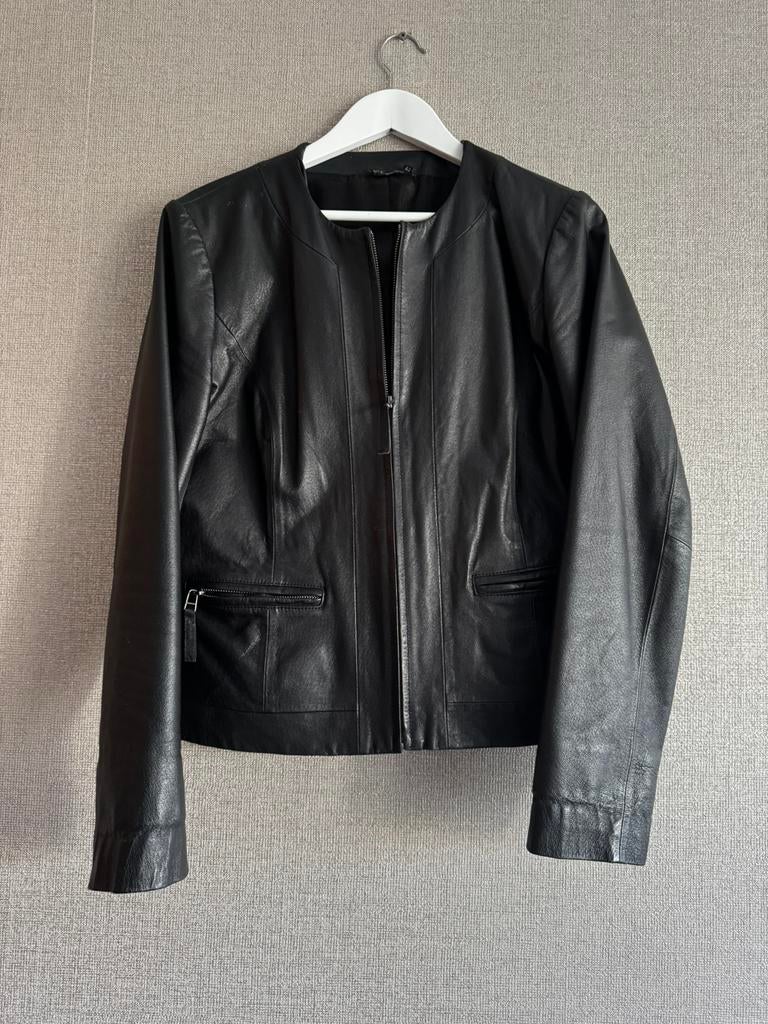 Leren damesjas kort maat 42, Ophalen of Verzenden, Gedragen, Maat 42/44 (L), Zwart