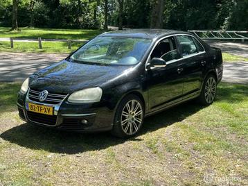 Volkswagen Jetta 1.6 FSI Comfortline beschikbaar voor biedingen
