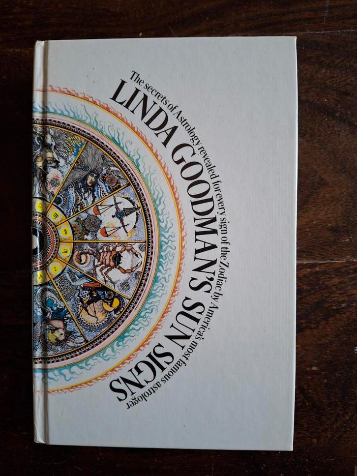 Linda Goodman's Sun Signs - Astrologie, Boeken, Esoterie en Spiritualiteit, Gelezen, Achtergrond en Informatie, Astrologie, Ophalen of Verzenden