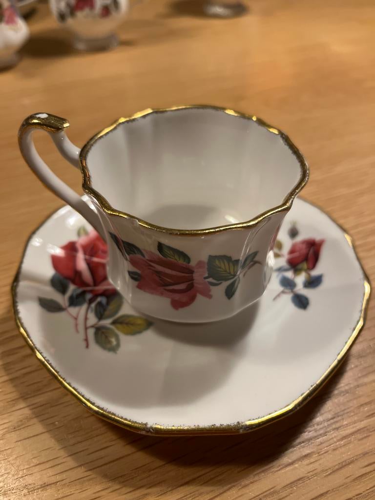 Vintage Royal Priory Dale Countess Theekop en Schotel, Ophalen