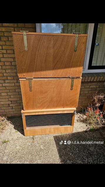 Knaagdieren transportkisten en 2x een  terrarium beschikbaar voor biedingen