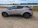 Toyota C-HR 1.8 Hybrid 122pk CVT 2019 Grijs, Auto's, Stof, Zwart, 4 cilinders, 98 pk