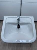 Villeroy & Boch wastafel met uittrekbare kraan, Huis en Inrichting, Badkamer | Badkamermeubels, Ophalen, 50 tot 100 cm, Zo goed als nieuw