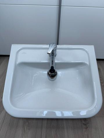 Villeroy & Boch wastafel met uittrekbare kraan beschikbaar voor biedingen