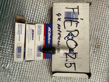 Pontiac Fiero 2.5 bougies AC Delco R43TS6 NOS 4 stuks beschikbaar voor biedingen