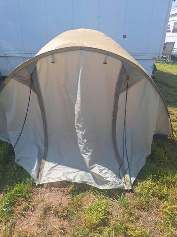 Tent beschikbaar voor biedingen