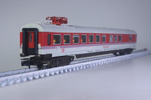 Restauratiewagen type Wrmz, rood/wit, DB, Hobby en Vrije tijd, Modeltreinen | N-Spoor, Zo goed als nieuw, Wagon, Gelijkstroom