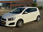 Chevrolet Aveo 1.3D 5-DEURS 2012 Wit motor kapot, 28 km/l, Aveo, Alcantara, Wit