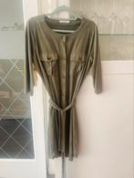 Mooi suede jurkje maat S (kleur olijf/khaki), Kleding | Dames, Jurken, Ophalen of Verzenden, Zo goed als nieuw, Costes, Maat 36 (S)