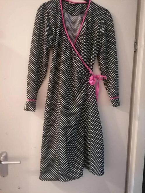 Mooi Vrolijk leuk polkadot jurkje/ maat L =40/ OPRUIING, Kleding | Dames, Jurken, Zo goed als nieuw, Maat 38/40 (M), Zwart, Onder de knie