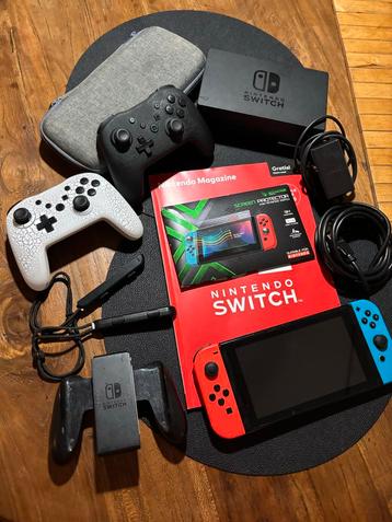 Nintendo Switch met 2 controllers + screenprotector beschikbaar voor biedingen