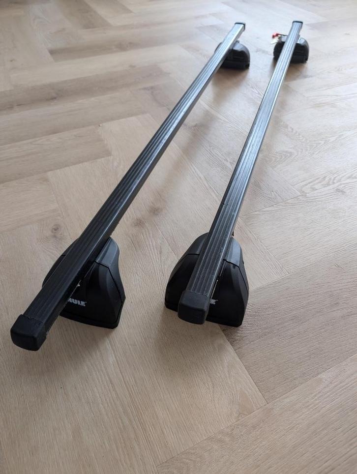 Thule SquareBar Evo - Ford Focus Wagon 2011 - 2018, Auto diversen, Dakdragers, Zo goed als nieuw, Ophalen