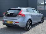 Volvo V40 2.0 T2 Nordic+ Dealer Onderhouden,Pano,Leder,Navi,, Auto's, Voorwielaandrijving, 65 €/maand, Gebruikt, 4 cilinders