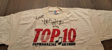 Te koop T-shirt gesigneerd door Kim Wilde beschikbaar voor biedingen