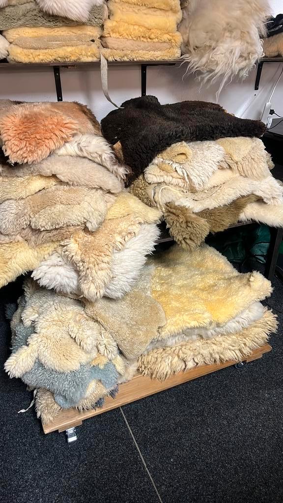 Schapenvachten B-KEUZE. 3 STUKS, Huis en Inrichting, Woonaccessoires | Plaids en Woondekens, Gebruikt, Ophalen of Verzenden