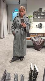 Nieuwe wollen trenchcoat lonneke nooteboom geshowt, Kleding | Dames, Ophalen of Verzenden, Nieuw, Beige