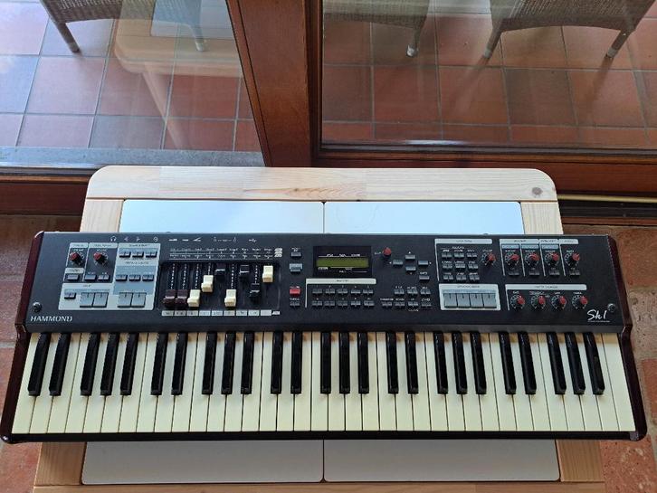 Hammond Stage Keyboard SK1, Muziek en Instrumenten, Keyboards, Gebruikt, 61 toetsen, Overige merken, Aanslaggevoelig, Ophalen of Verzenden