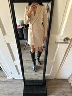 Super leuk jurkje van Nikkie, maat 36, NIEUW!, Kleding | Dames, Beige, Nieuw, Ophalen of Verzenden, Nikkie