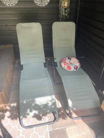 Licht groene ligstoelen Leenbakker. In goede staat. beschikbaar voor biedingen