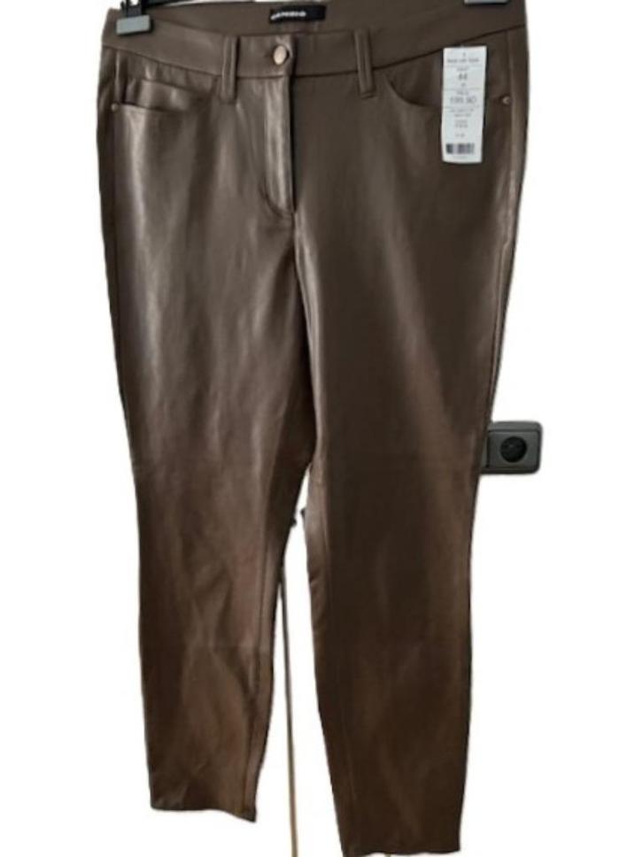 Nieuw CAMBIO Ray Faux leather 44 bruin met oneffenheden!!!, Kleding | Dames, Broeken en Pantalons, Nieuw, Maat 42/44 (L), Bruin