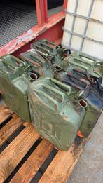 6 x jerrycan, Ophalen