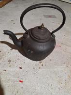 Oude gietijzeren theepot, Ophalen