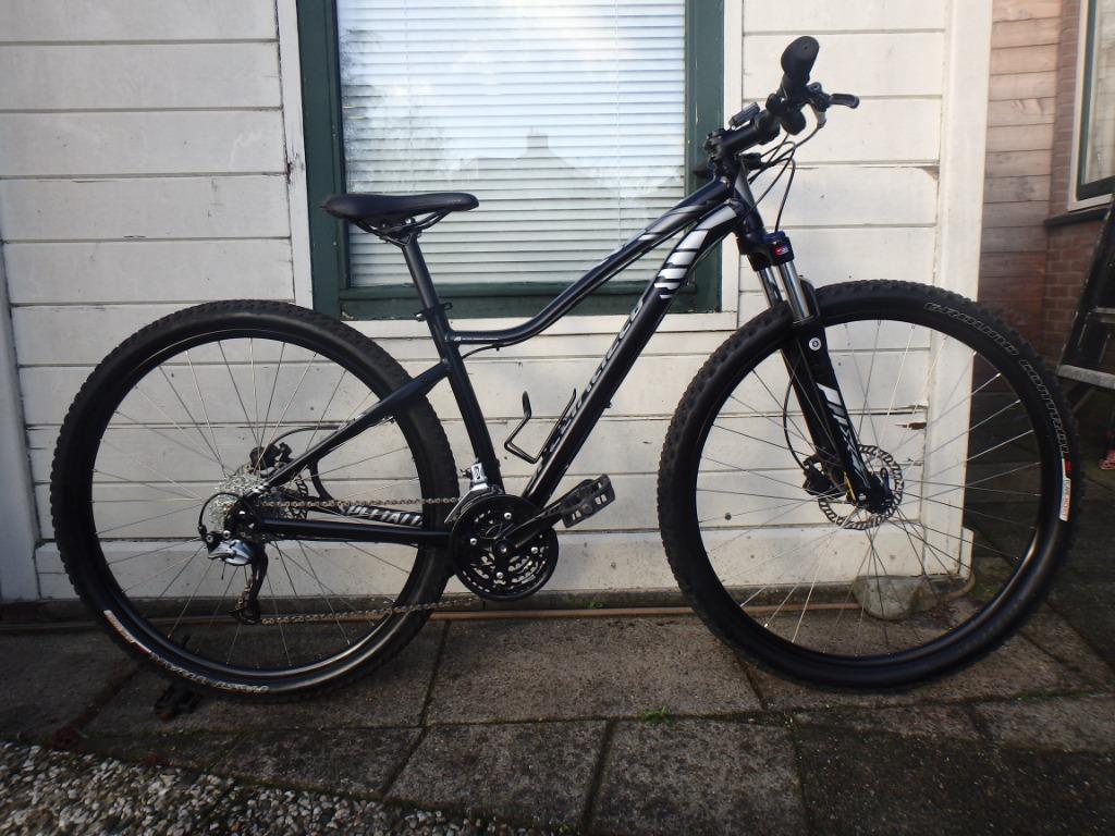 Mountainbikes : 16 - 20 - 24 - 26 - 27.5 - 29 inch wielmaat, Fietsen en Brommers, Fietsen | Mountainbikes en ATB, Zo goed als nieuw