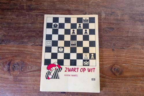 Zwart op wit - leren schaken, Hobby en Vrije tijd, Gezelschapsspellen | Bordspellen, Gebruikt, Een of twee spelers, Ophalen of Verzenden